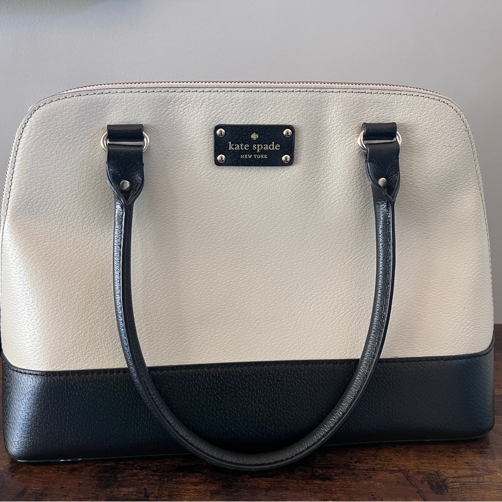 Like New! Perfect Kate Spade Black and Cream Satchel Bag Purse